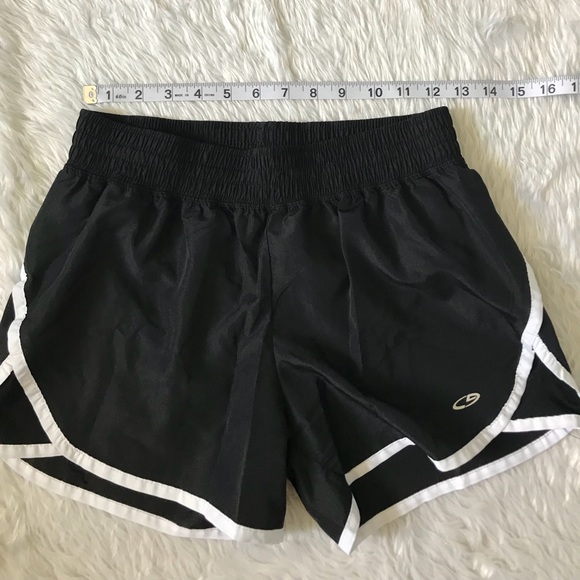 🌵Champion : Black Shorts and Sport Compressor Bra - Picture 5 of 7